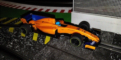 HORNBY - 2019 - 4022 - McLaren Honda MCL33 #14 - Fernando Alonso 2018